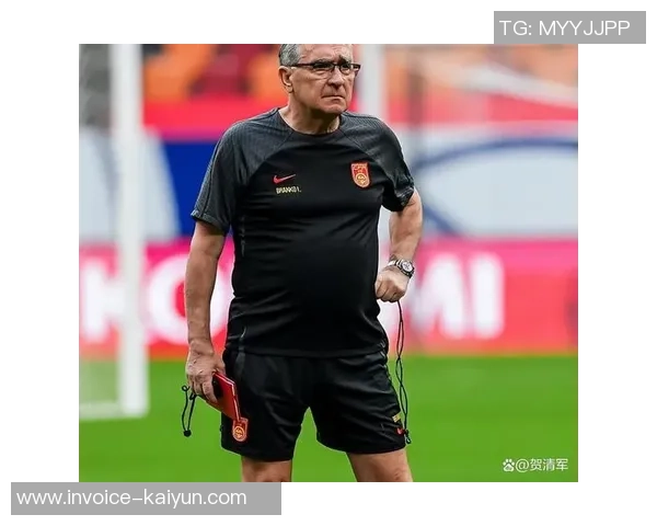 足球运动员的生死抉择与职业生涯的艰辛挑战